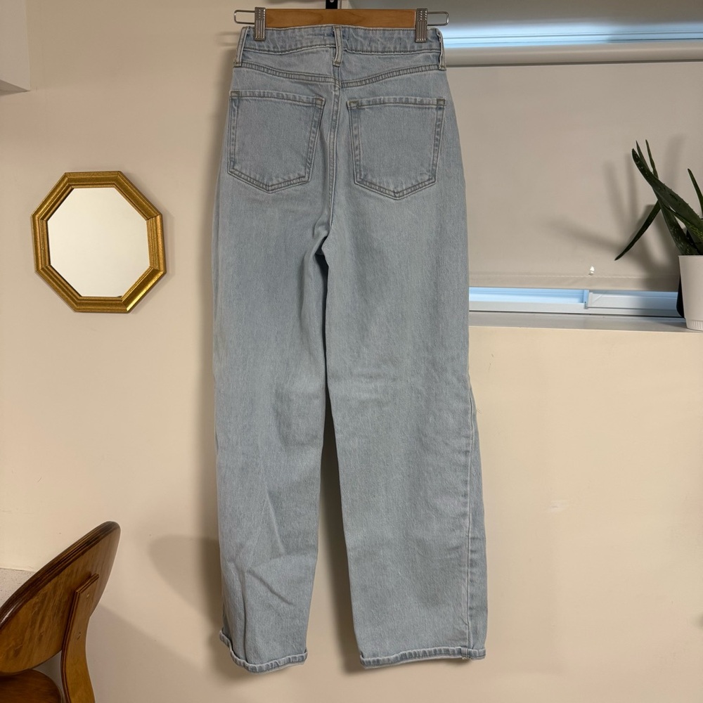 Women’s Ripped Jeans - Picture 5 of 7